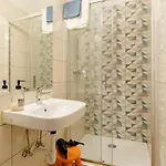 Apartment Lovely Flat In The Heart Of Budapest