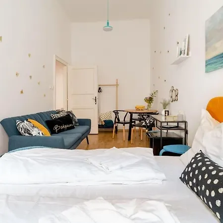 Lovely Flat In The Heart Of Lägenhet