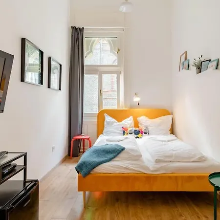 Lovely Flat In The Heart Of Διαμέρισμα *